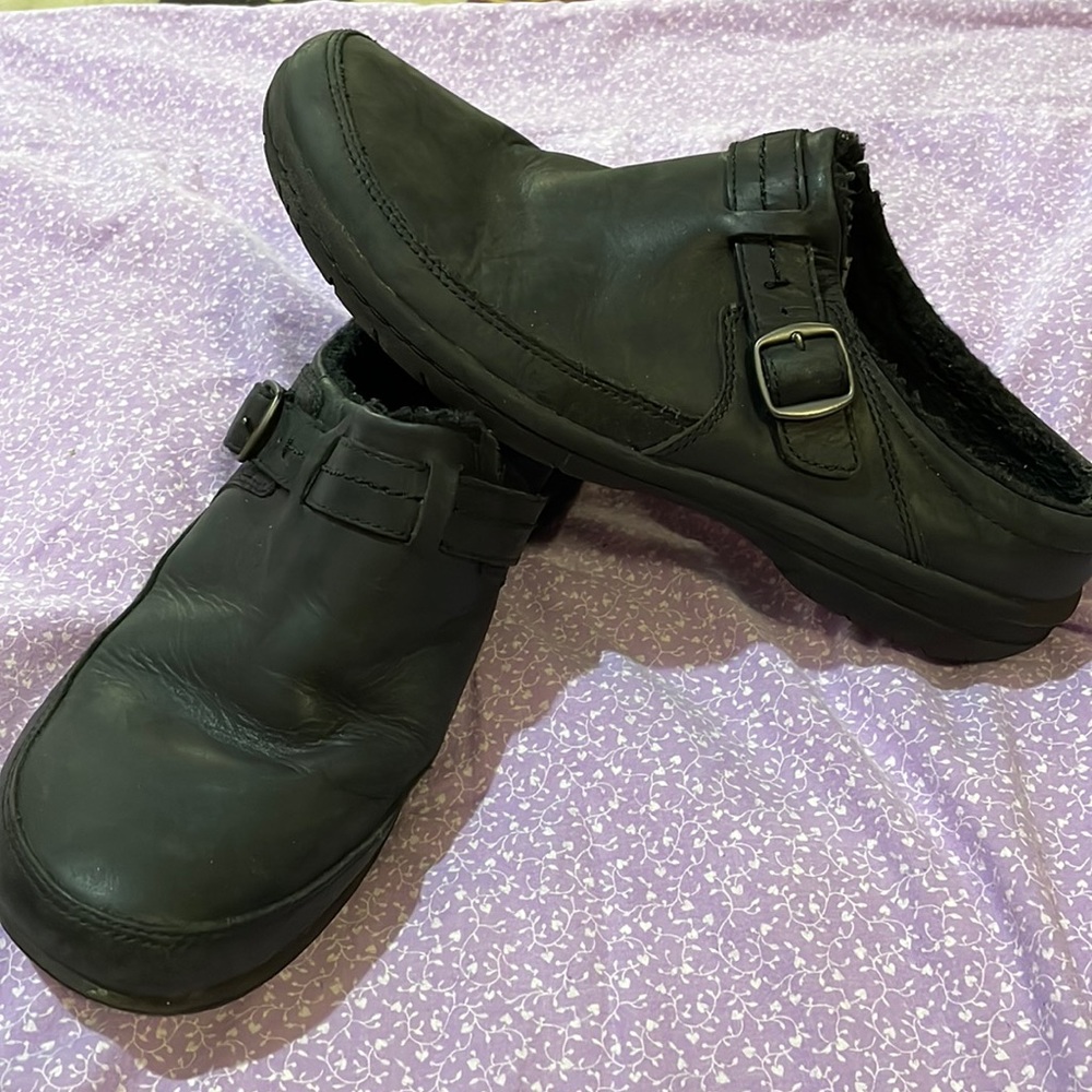 Black Merrel fur lined mule clog